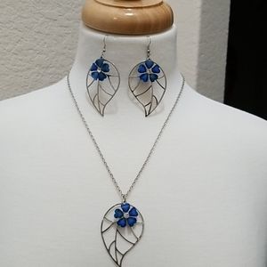 Blue heart flower necklace and earrings